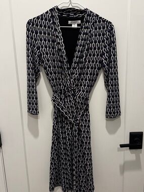 Liz Claiborne Small Purple Black Geometric Wrap Dress